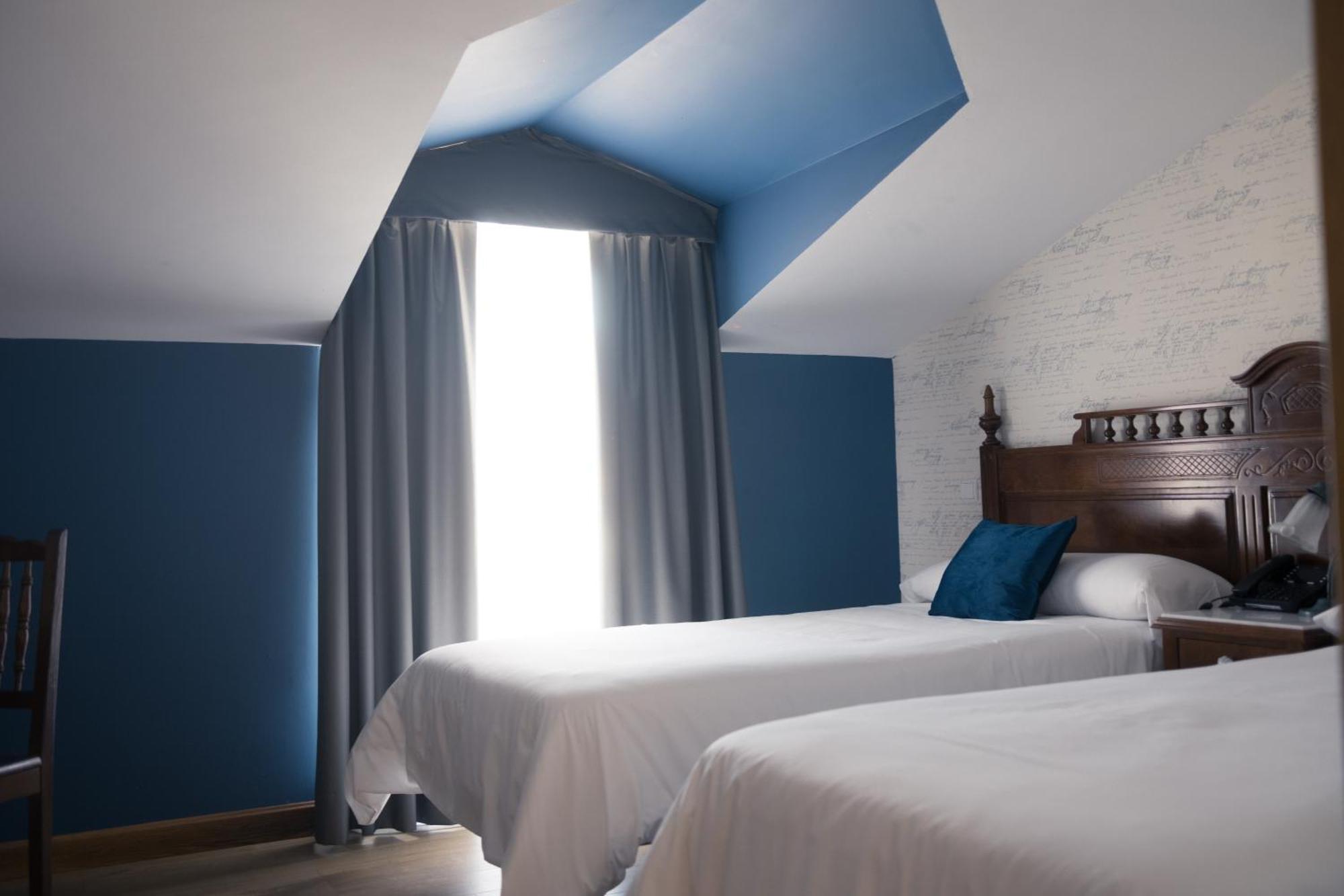 Hotel Cueli Viveda Bagian luar foto